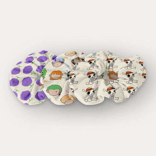 Set de Scrunchies One Piece – Diseño Exclusivo Hotculture® | Pack de 3 Handmade