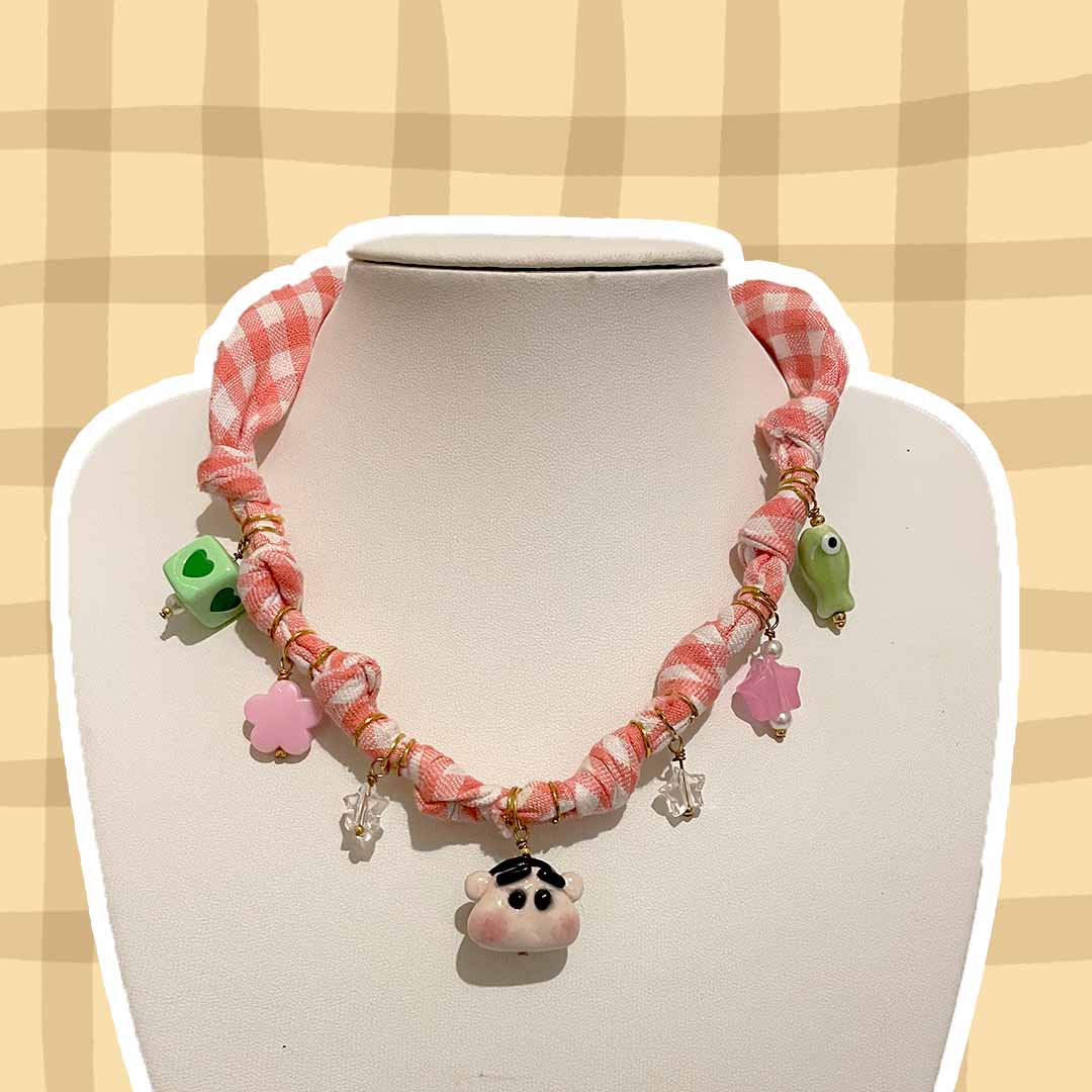 Bandana Necklace con Dijes Únicos | 50 cm | Hecho a Mano | Hotculture®